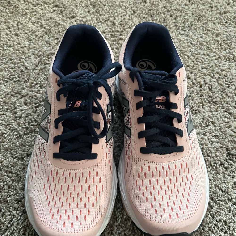 Womans New Balance sneakers